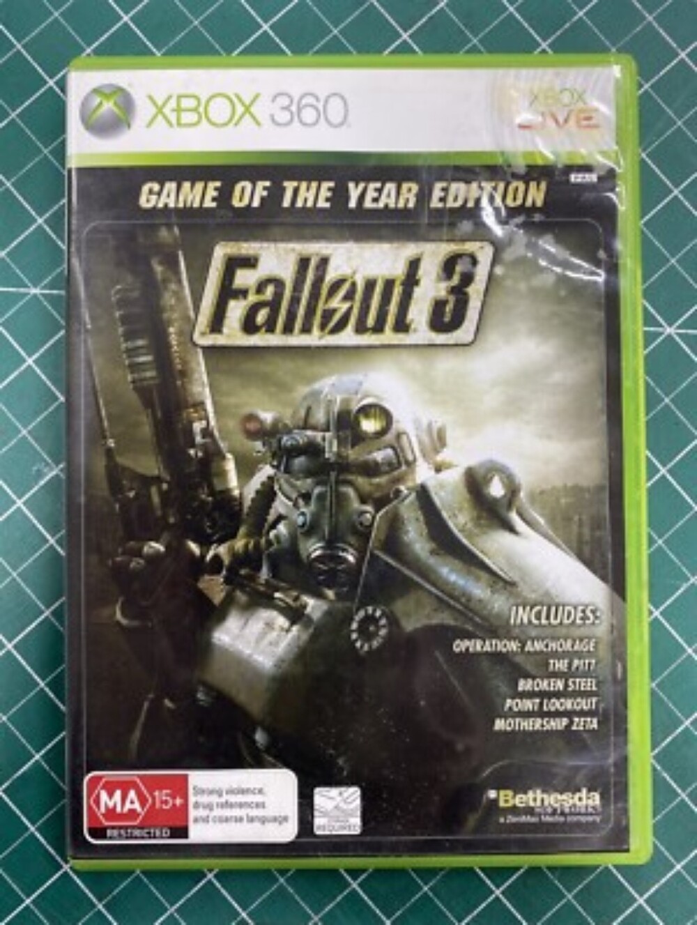 Xbox 360 Fallout 3 - Game of the Year Edition (Green Case)